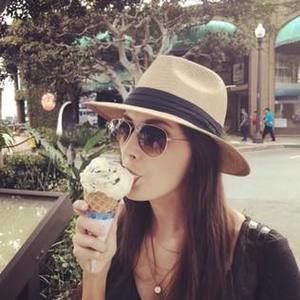 Meet your Posher, Mary anna